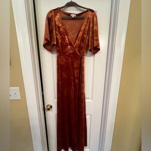 Meghan velvet wrap dress